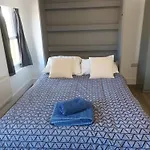 Central Ensuite Guest Room